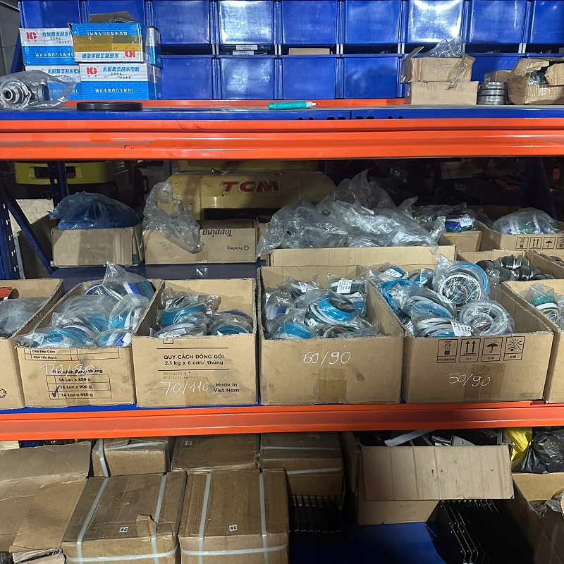 Phụ tùng máy xúc lật phớt máy xúc lật