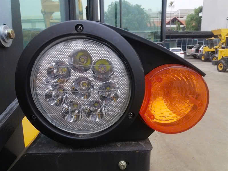Đèn pha trước máy xúc lật Hoằng Giai LGZT Lugong